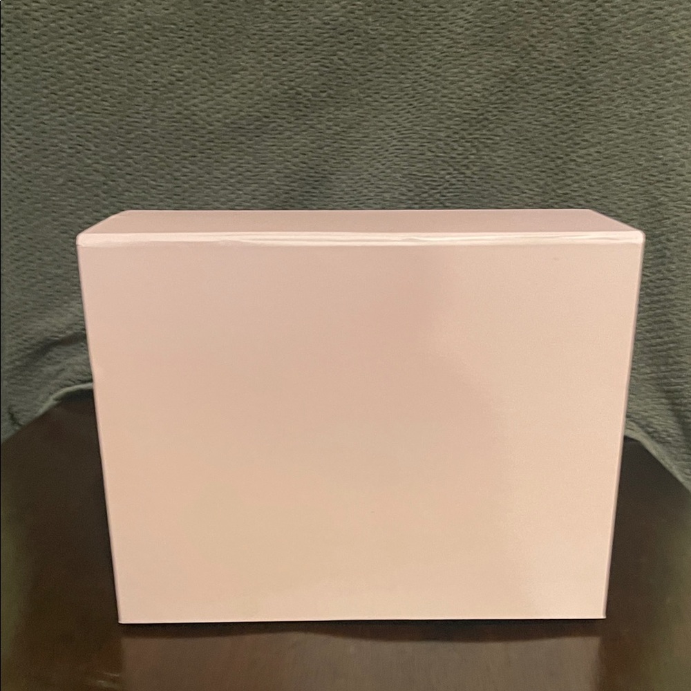 Elegant Pink Storage Box - Picture 3 of 4